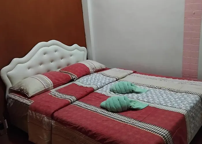 Hostel Sleepwith Me *